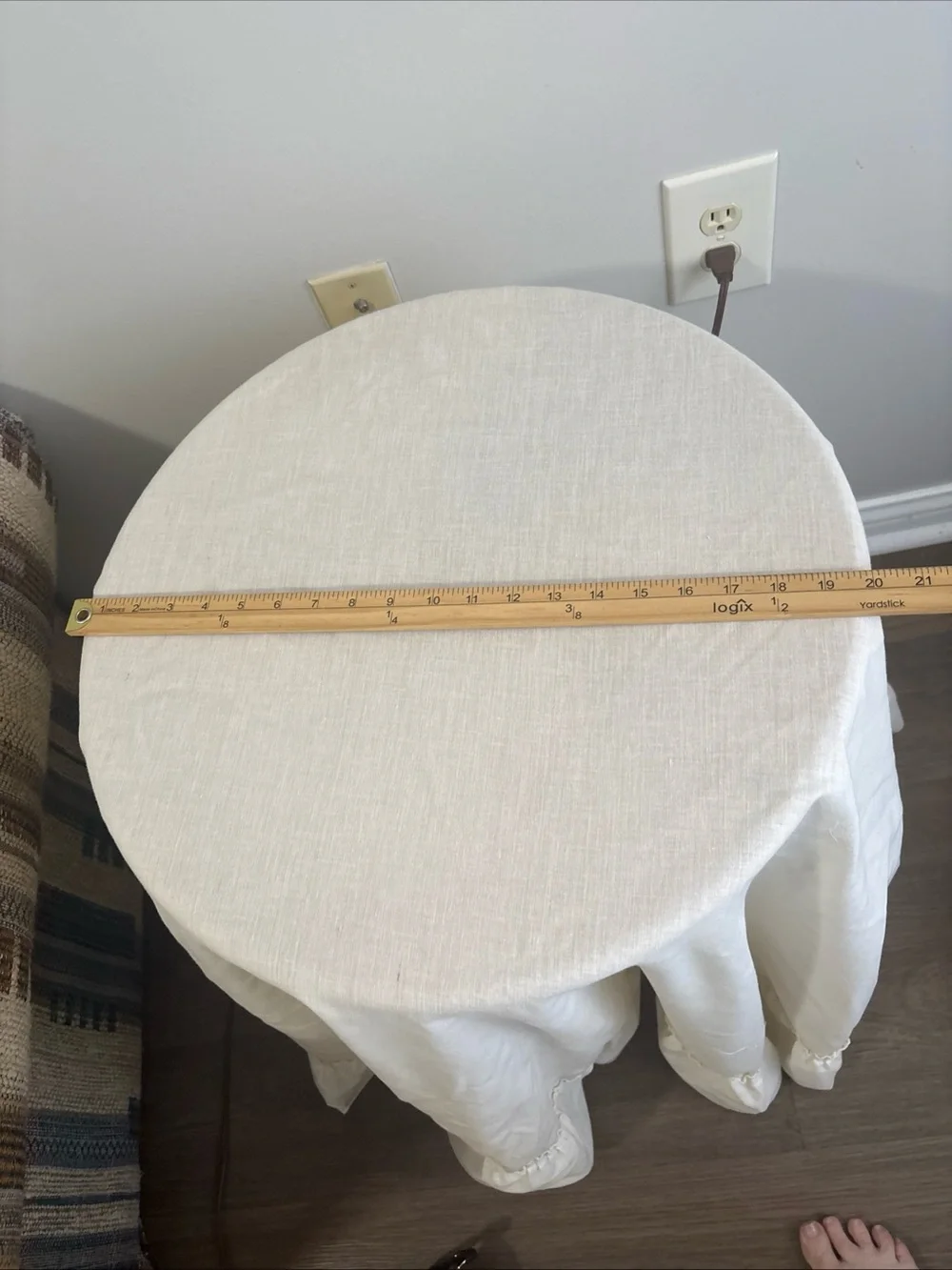 Vintage Cream Round Tablecloth